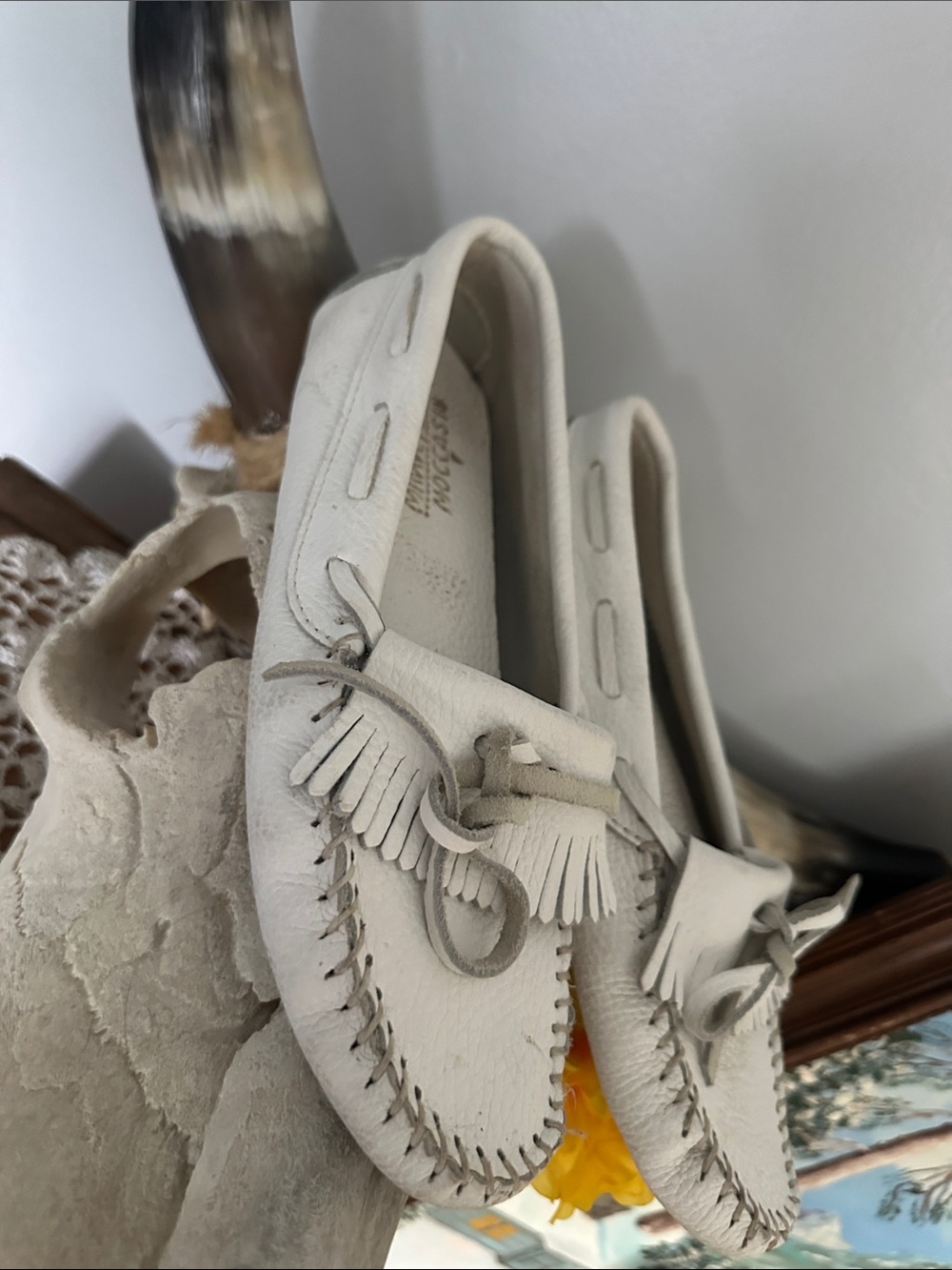 Minnetonka Tassel Fringe Moccasins size 10
All leather